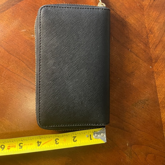 Tory Burch Robinson Black Leather Zip Around Wallet - Picture 5 of 7